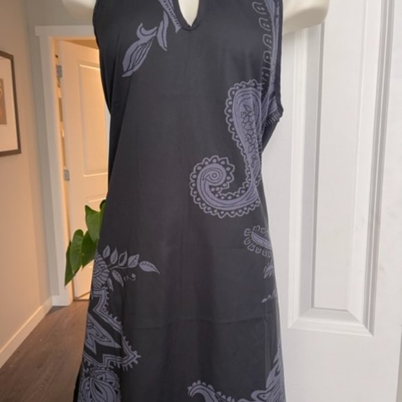 Black and grey print halter dress - Picture 5 of 6